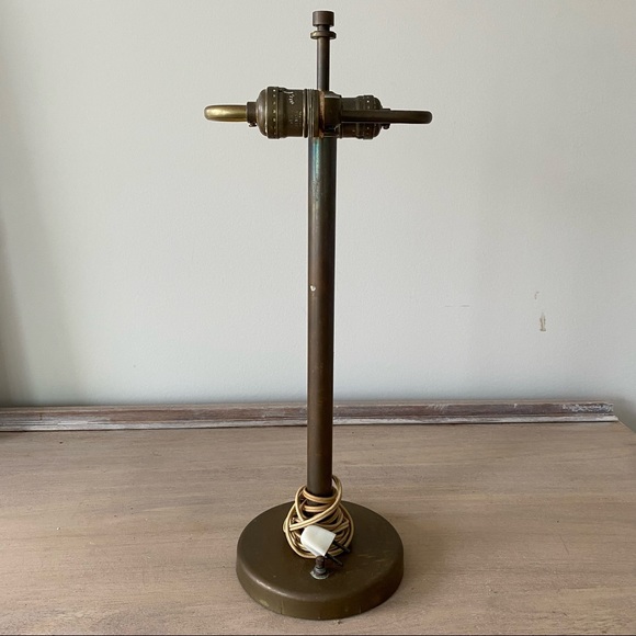 Vintage Walter Von Nessen Studio Bronze Table Lamp 1940’s - Picture 2 of 13